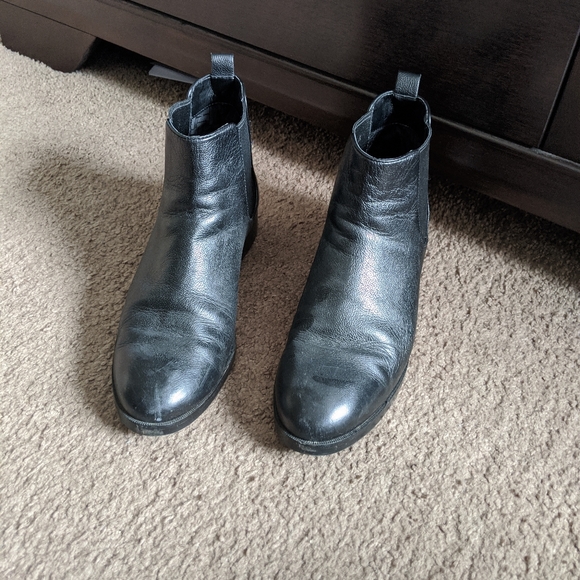 Cole Haan Chelsea Boots - Picture 3 of 4